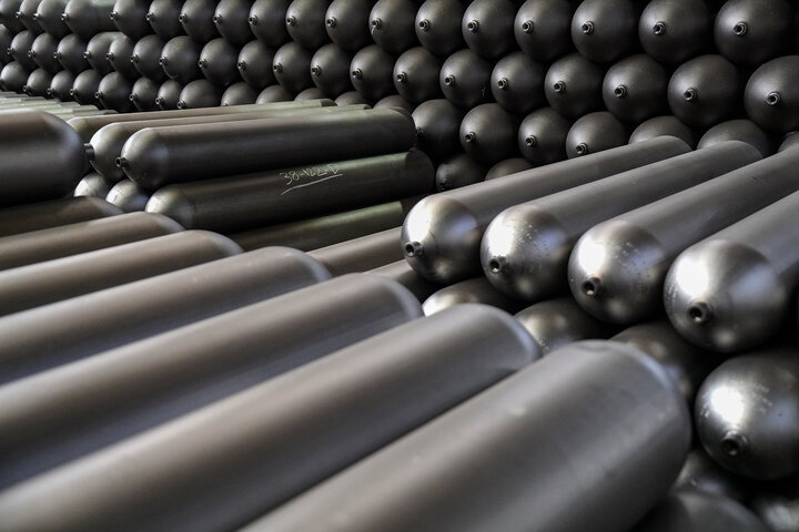 بازدید رئیس ستاد اجرایی فرمان امام از کارخانه پارس ام.سی.اس اصفهان