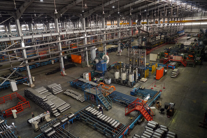 بازدید رئیس ستاد اجرایی فرمان امام از کارخانه پارس ام.سی.اس اصفهان