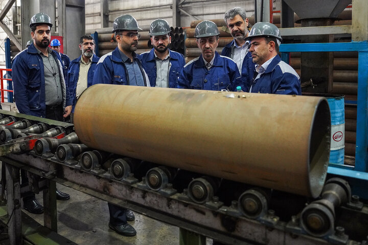 بازدید رئیس ستاد اجرایی فرمان امام از کارخانه پارس ام.سی.اس اصفهان