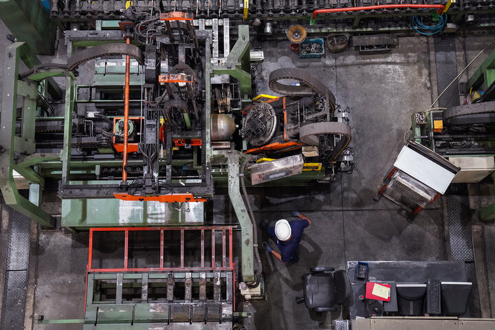 بازدید رئیس ستاد اجرایی فرمان امام از کارخانه پارس ام.سی.اس اصفهان