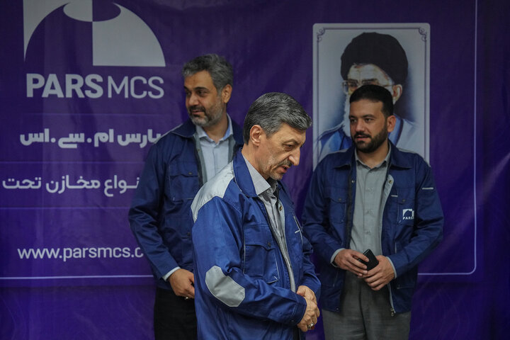 بازدید رئیس ستاد اجرایی فرمان امام از کارخانه پارس ام.سی.اس اصفهان