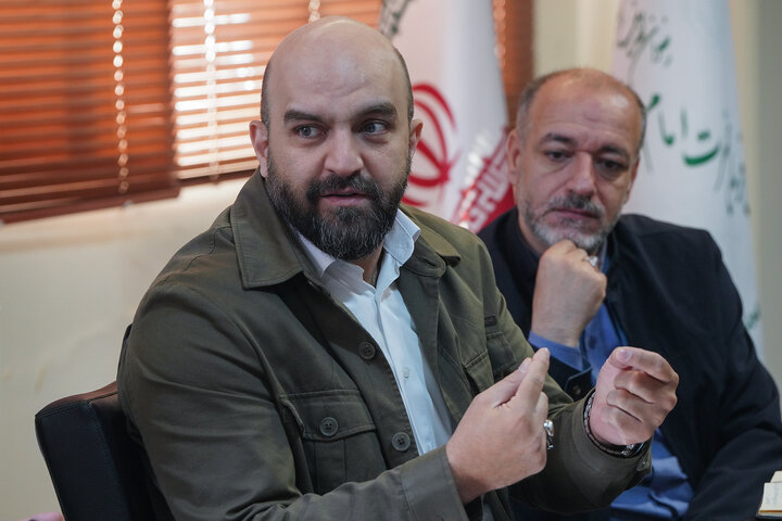 جلسه سید پرویز فتاح رئیس ستاد اجرایی فرمان امام با مدیران ستاد اجرایی فرمان امام در استان اصفهان