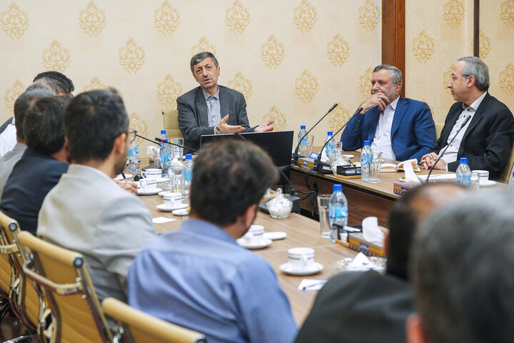 بررسی ‌طرح‌های موسسه دانش بنیان برکت با حضور رئیس ستاد اجرایی فرمان امام