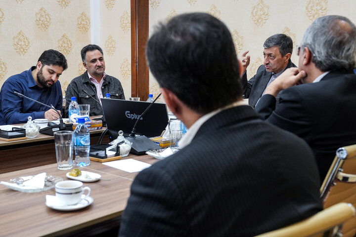 بررسی ‌طرح‌های موسسه دانش بنیان برکت با حضور رئیس ستاد اجرایی فرمان امام