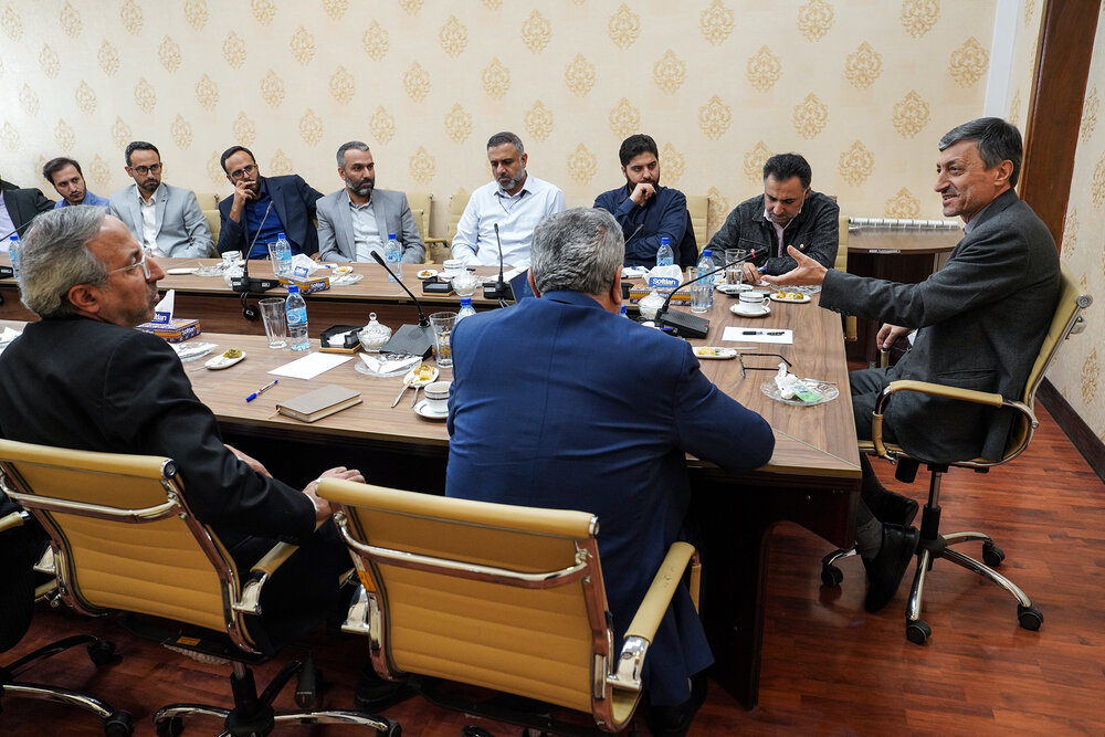 بررسی ‌طرح‌های موسسه دانش بنیان برکت با حضور رئیس ستاد اجرایی فرمان امام