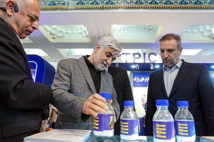 حضور گروه سلامت و دارویی برکت در دهمین نمایشگاه ایران فارما