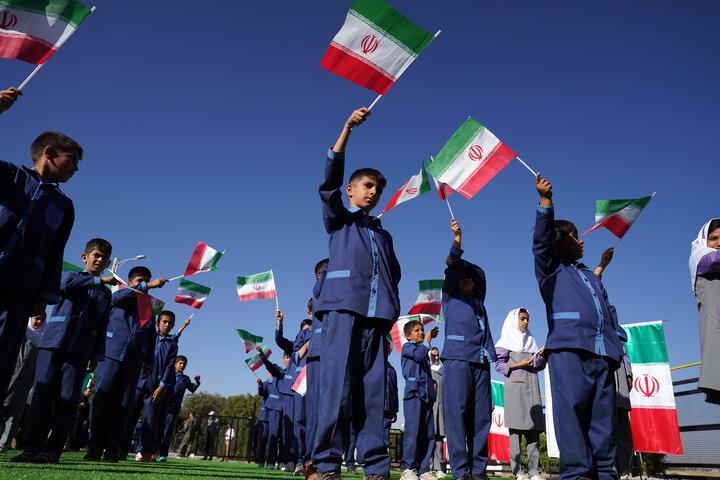 جشن پایان مدارس کانکسی ایران با حضور رئیس ستاد اجرایی فرمان امام و وزیر آموزش و پرورش