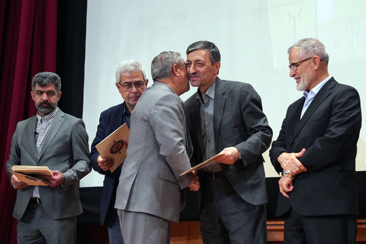 آیین تکریم از خادمان اربعین حسینی