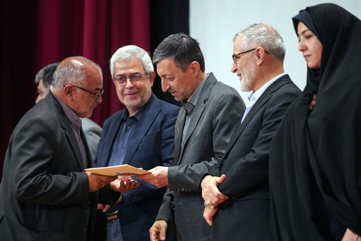 آیین تکریم از خادمان اربعین حسینی