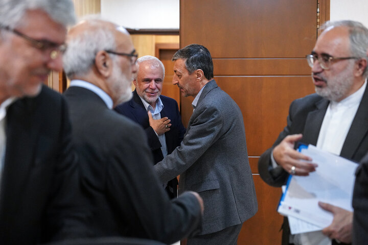 جلسه روسای نهادهای انقلاب اسلامی به میزبانی ستاد اجرایی فرمان امام