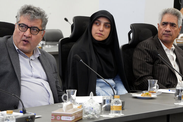 نشست تخصصی مدیران گروه سلامت و دارویی برکت