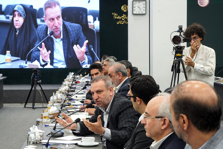 نشست تخصصی مدیران گروه سلامت و دارویی برکت