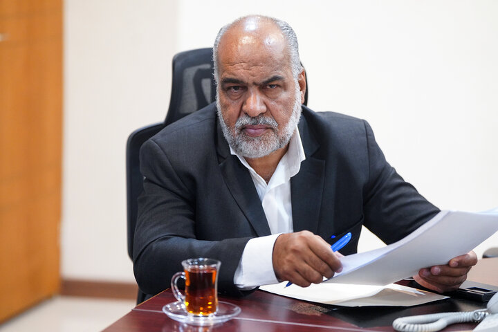 محمدرضا صباغیان نماینده مردم مهریز، بافق، بهاباد، ابرکوه و خاتم در مجلس شورای اسلامی 