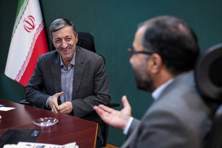 دیدار عباس گودرزی نماینده مردم بروجرد در مجلس شورای اسلامی با رئیس ستاد اجرایی فرمان امام