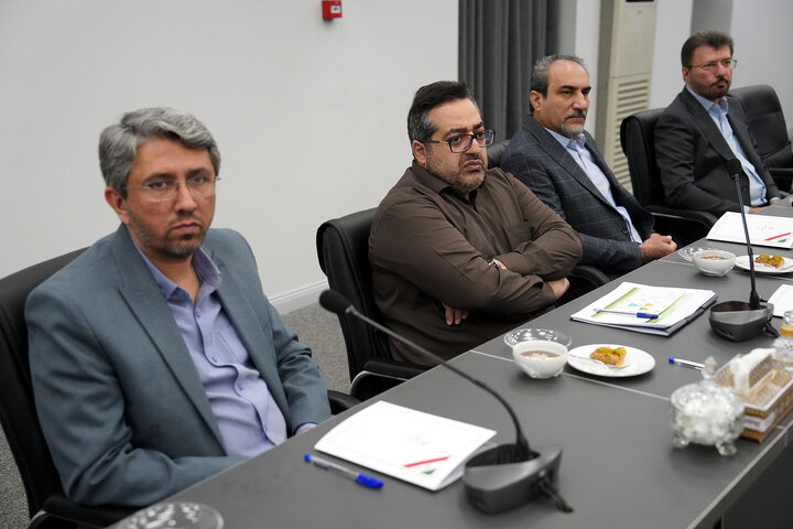 نشست تخصصی مدیران بنیاد برکت