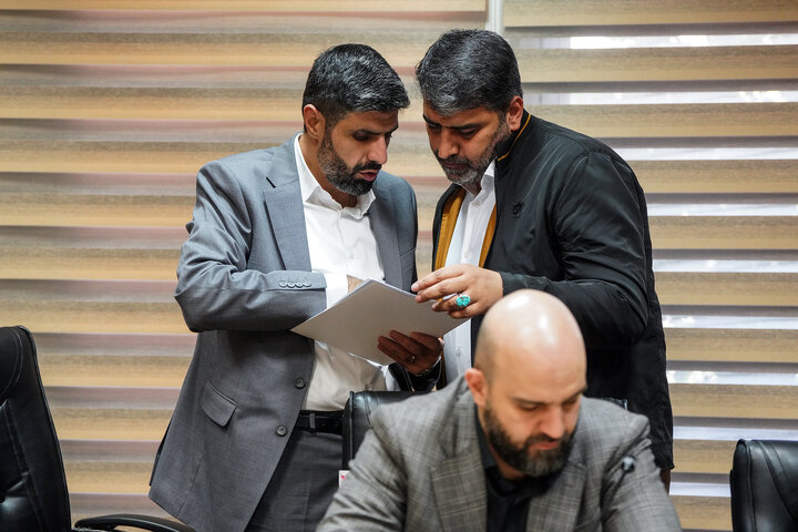 توسعه عدالت آموزشی و تجهیز مدارس با امضای دو تفاهم‌نامه مشترک