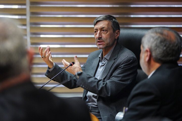 توسعه عدالت آموزشی و تجهیز مدارس با امضای دو تفاهم‌نامه مشترک