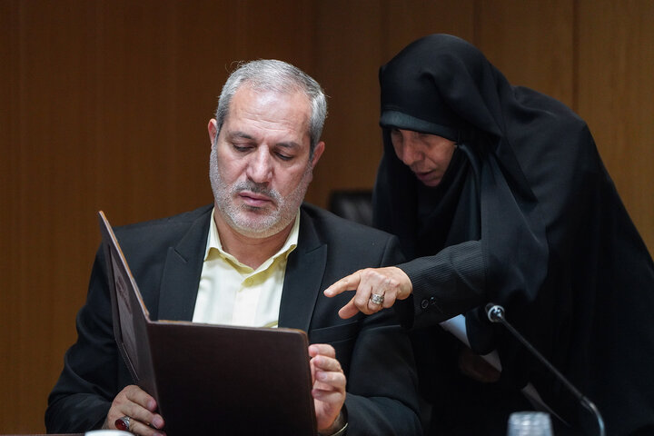 توسعه عدالت آموزشی و تجهیز مدارس با امضای دو تفاهم‌نامه مشترک