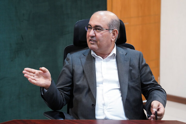 غلامرضا دهقان ناصرآبادی نماینده مردم کازرون در مجلس شورای اسلامی