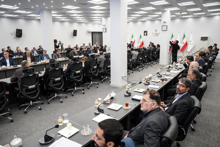 نشست تخصصی مدیران سازمان اموال و املاکِ ستاد اجرایی فرمان امام