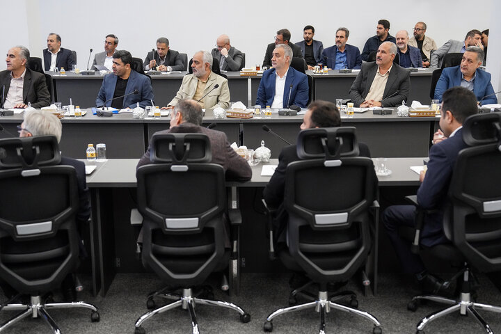 نشست تخصصی مدیران سازمان اموال و املاکِ ستاد اجرایی فرمان امام