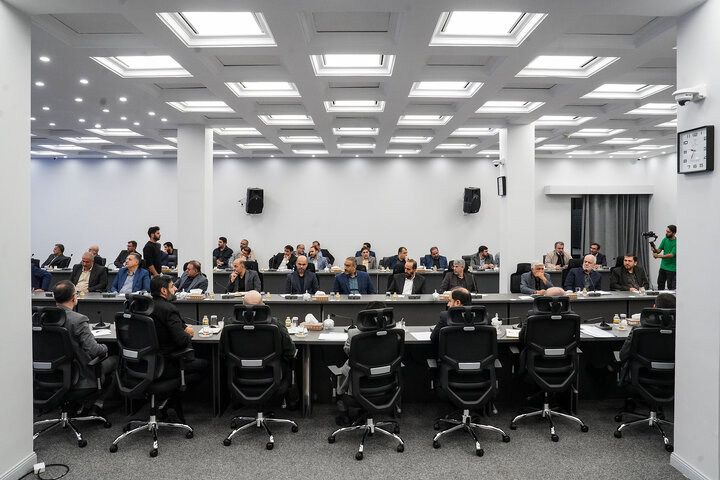 نشست تخصصی مدیران سازمان اموال و املاکِ ستاد اجرایی فرمان امام