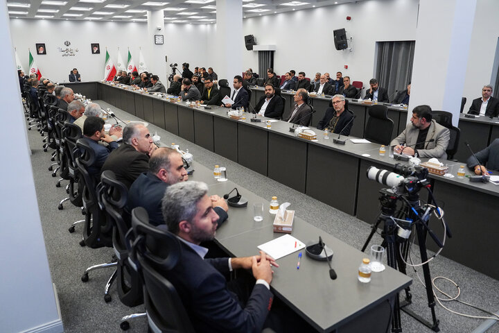 نشست تخصصی مدیران سازمان اموال و املاکِ ستاد اجرایی فرمان امام