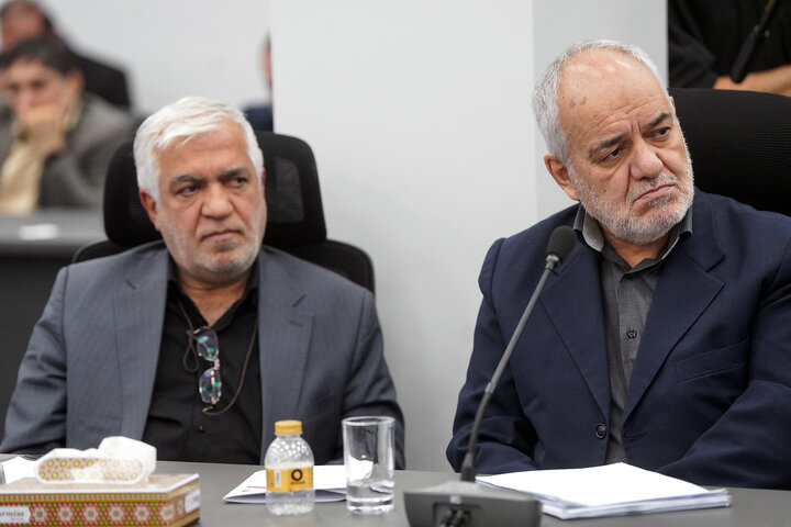 نشست تخصصی مدیران سازمان اموال و املاکِ ستاد اجرایی فرمان امام