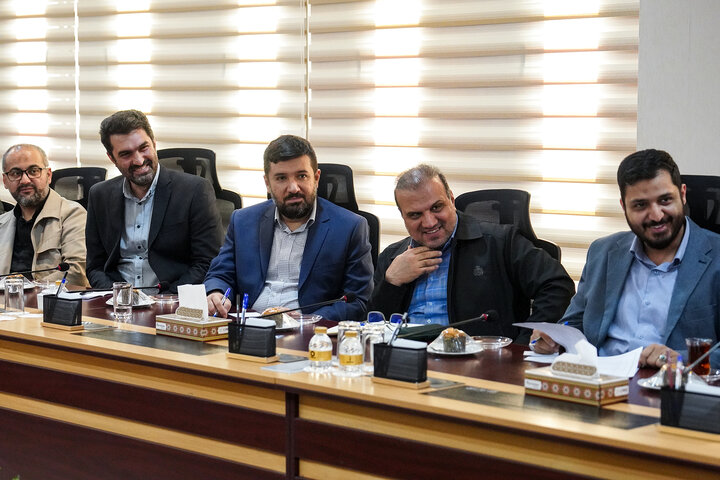 جلسه بررسی عملکرد اداره کل بازرسی و رسیدگی به شکایات ستاد اجرایی فرمان امام