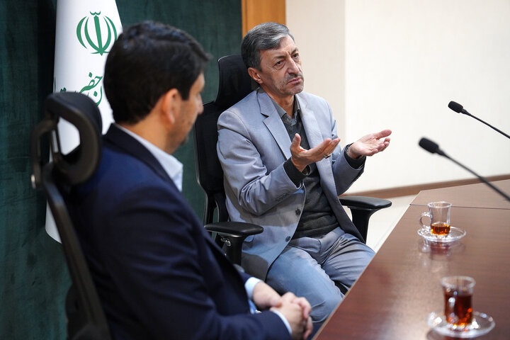 دیدار وزیر ارتباطات و فناوری اطلاعات با رئیس ستاد اجرایی فرمان امام