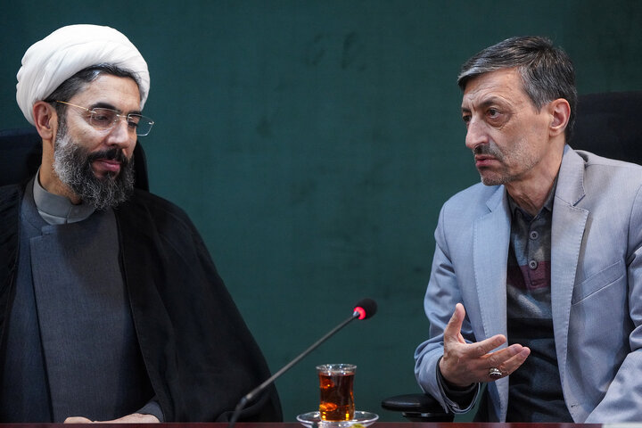 دیدار نماینده مقام معظم رهبری در دانشگاه‌ها  با رئیس ستاد اجرایی فرمان امام