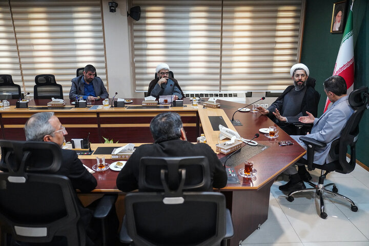 دیدار نماینده مقام معظم رهبری در دانشگاه‌ها  با رئیس ستاد اجرایی فرمان امام