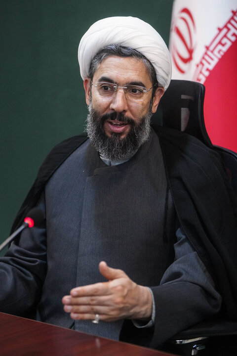 دیدار نماینده مقام معظم رهبری در دانشگاه‌ها  با رئیس ستاد اجرایی فرمان امام