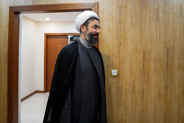 دیدار نماینده مقام معظم رهبری در دانشگاه‌ها  با رئیس ستاد اجرایی فرمان امام