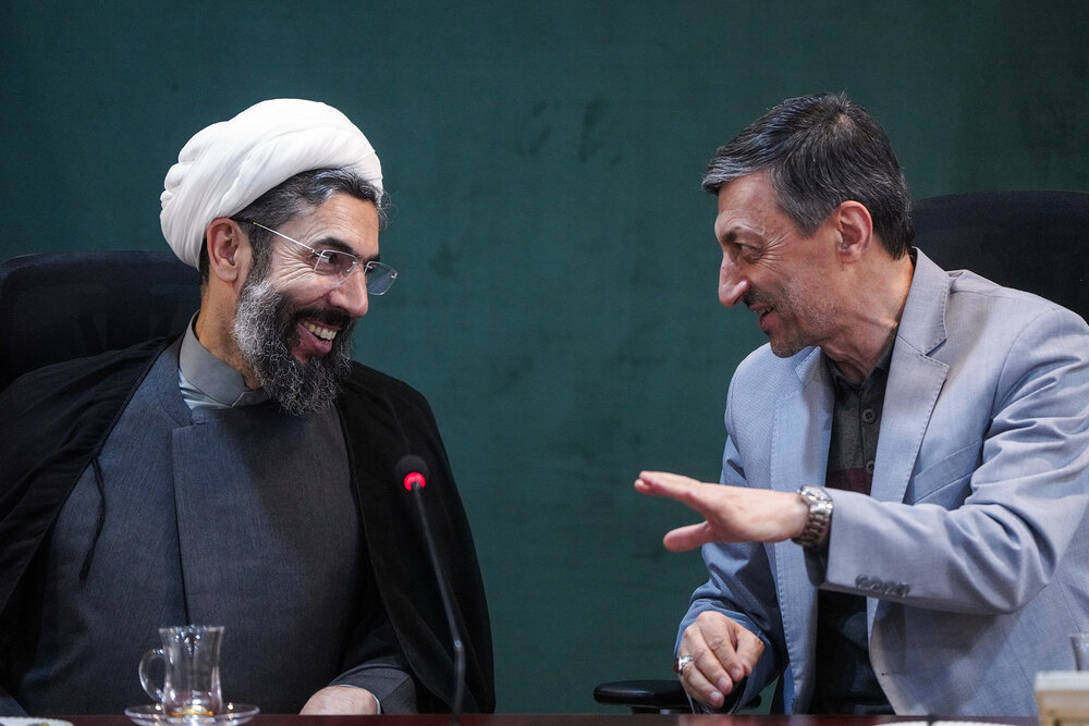 دیدار رئیس نهاد نمایندگی رهبری در دانشگاه‌ها با رئیس ستاد اجرایی فرمان امام