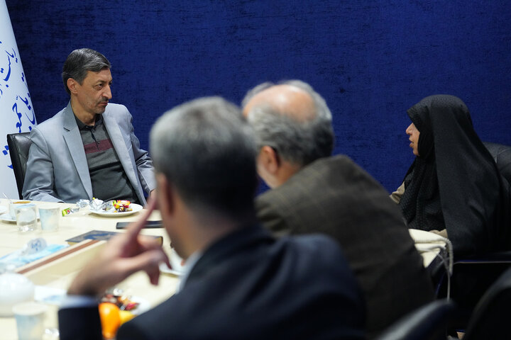 دیدار رئیس ستاد اجرایی فرمان امام با دبیر ستاد ملی جمعیت