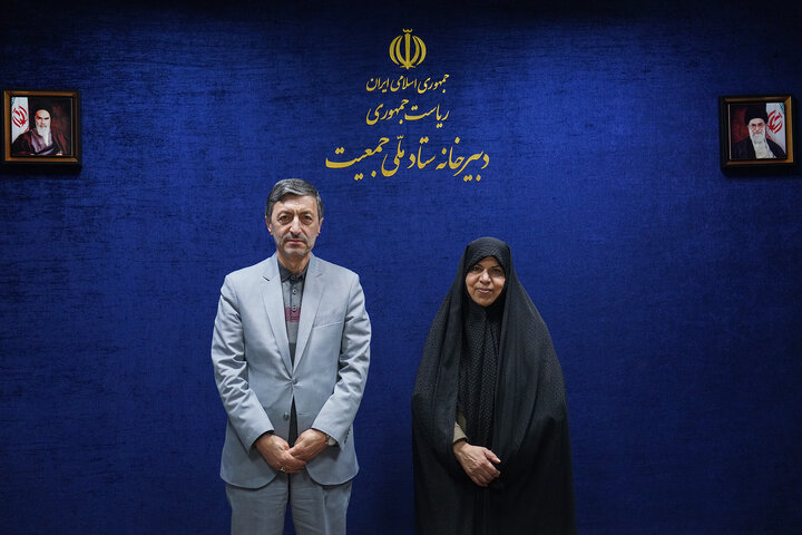 دیدار رئیس ستاد اجرایی فرمان امام با دبیر ستاد ملی جمعیت