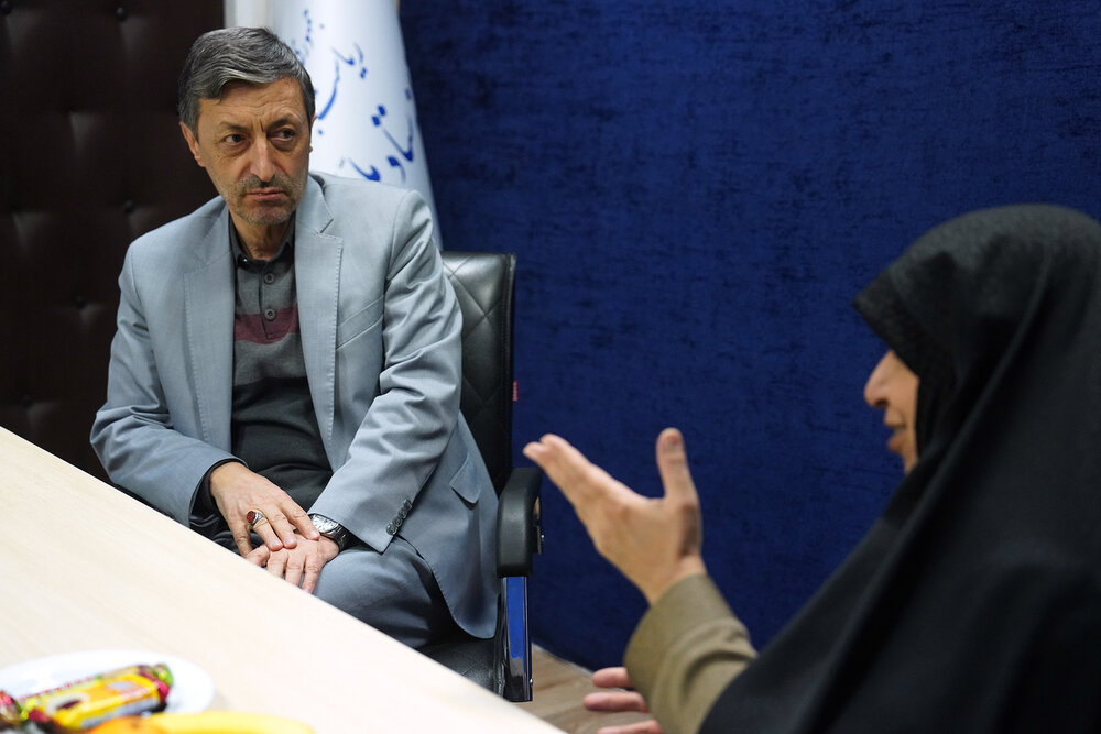 دیدار رئیس ستاد اجرایی فرمان امام با دبیر ستاد ملی جمعیت