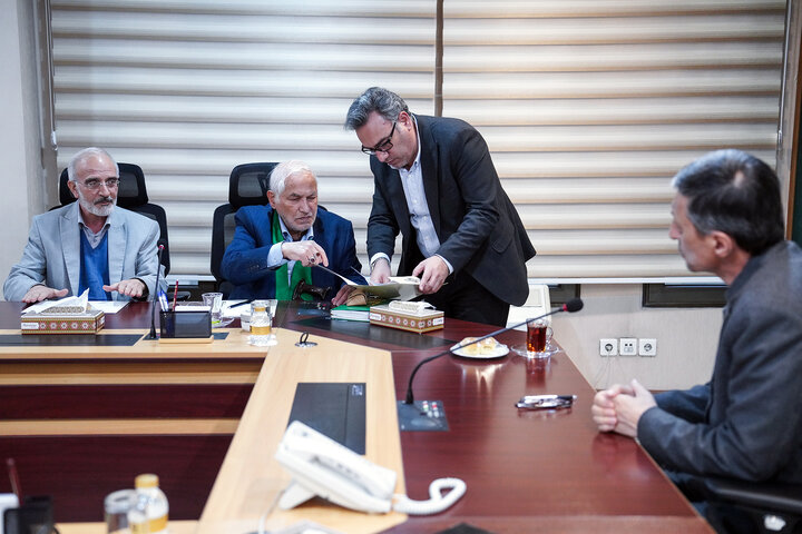 دیدار رئیس هیئت امنای ستاد دیه کشور با رئیس ستاد اجرایی فرمان امام