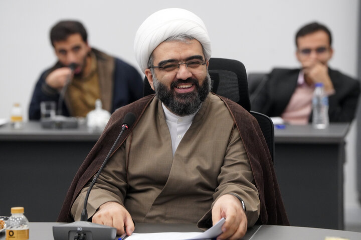 دیدار جمعی از نخبگان علمی و دانشگاهی با رئیس ستاد اجرایی فرمان امام