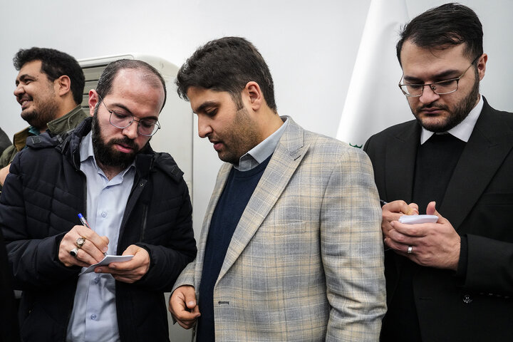 دیدار جمعی از نخبگان علمی و دانشگاهی با رئیس ستاد اجرایی فرمان امام