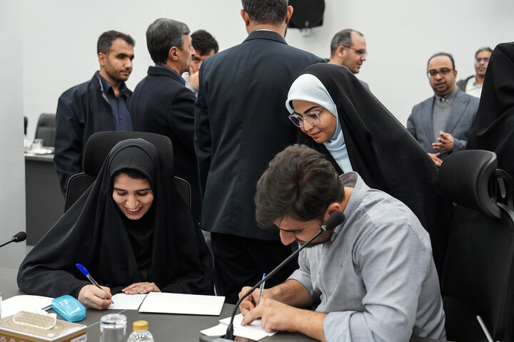 دیدار جمعی از نخبگان علمی و دانشگاهی با رئیس ستاد اجرایی فرمان امام