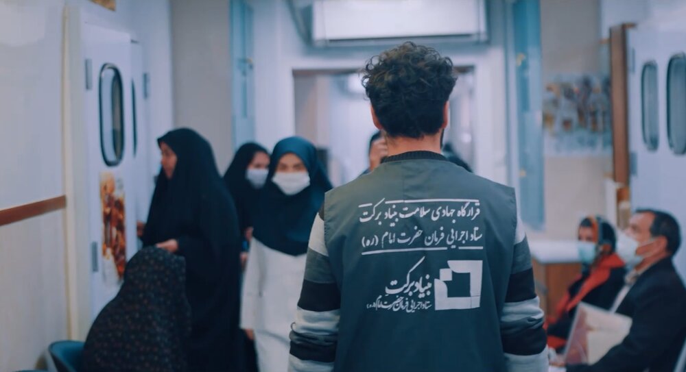 ویدئو/ خدمت‌رسانی بیمارستان سیار برکت در مروست استان یزد