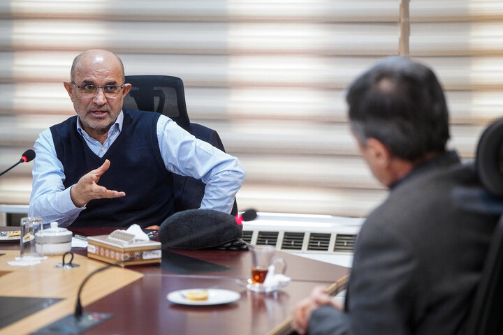 بررسی پروژه‌های جاری گروه توسعه انرژی تدبیر با حضور رئیس ستاد اجرایی فرمان امام