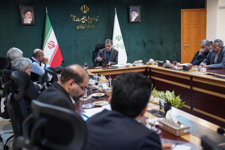 بررسی پروژه‌های جاری گروه توسعه انرژی تدبیر با حضور رئیس ستاد اجرایی فرمان امام