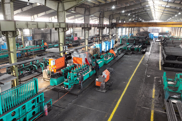 بازدید فتاح از سپنتای مرند/ تولد دوباره کارخانه‌ای که با موشک‌‌های رژیم صهیونی تخریب شد