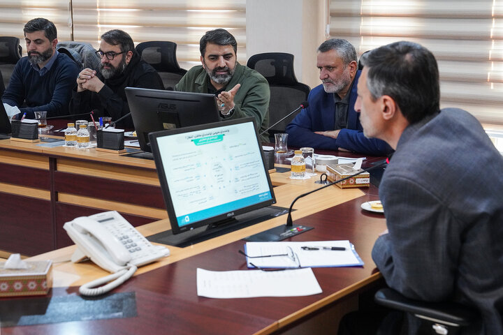 جلسه هیأت مدیره بنیاد برکت با رئیس ستاد اجرایی فرمان امام