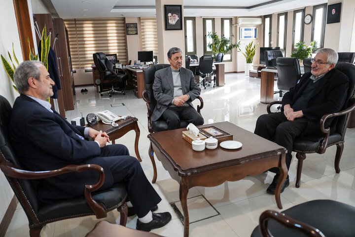 دیدار رئیس دانشگاه علم و صنعت با رئیس ستاد اجرایی فرمان امام