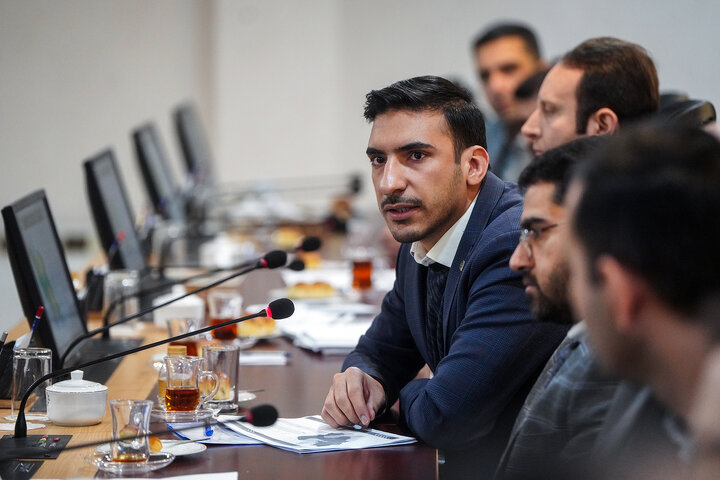 بررسی طرح‌های جهش تولید در محصولات کشاورزی و دامی با حضور رئیس ستاد اجرایی فرمان امام