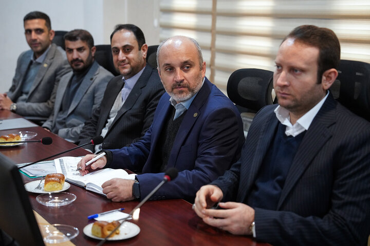 بررسی طرح‌های جهش تولید در محصولات کشاورزی و دامی با حضور رئیس ستاد اجرایی فرمان امام